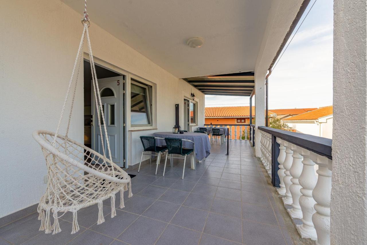 Apartments Villa Agape Vir Exterior foto